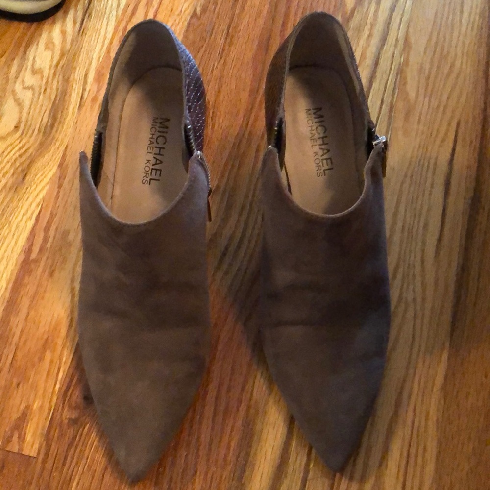 Michael kors booties purple suede